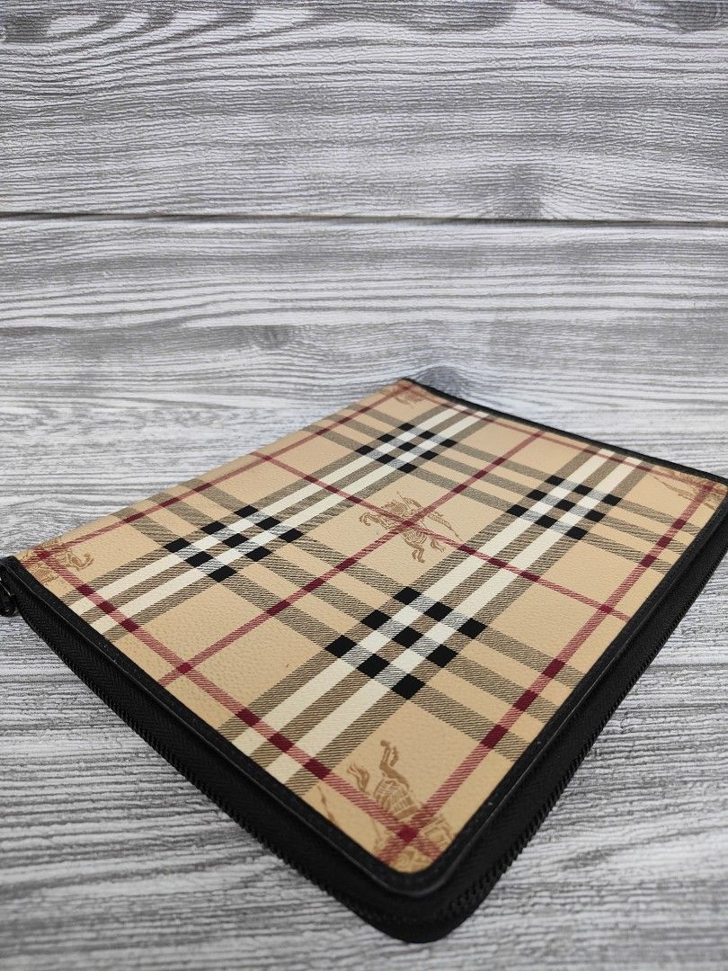 Burberry ipad sleeve top