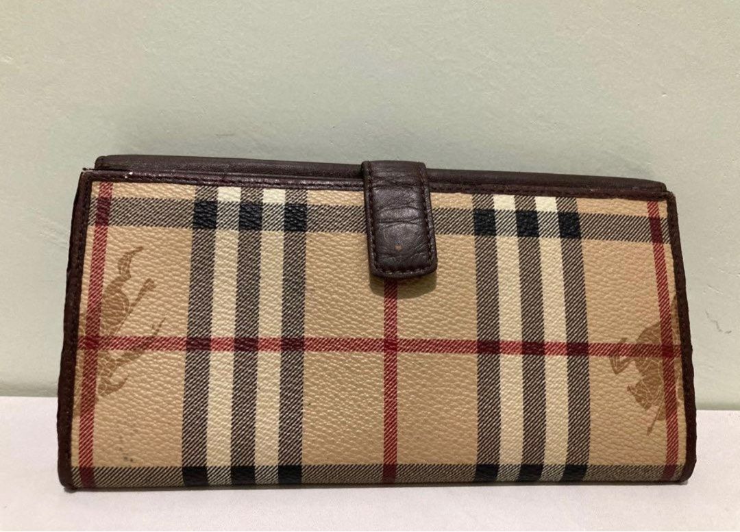 💯Authentic Burberry Tote, Luxury, Bags & Wallets on Carousell