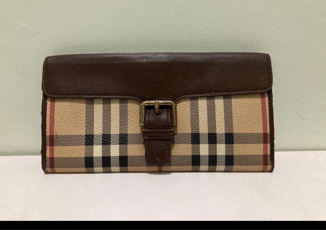 BRAND NEW Authentic Original Burberry Wallet, Luxury, Bags & Wallets on  Carousell