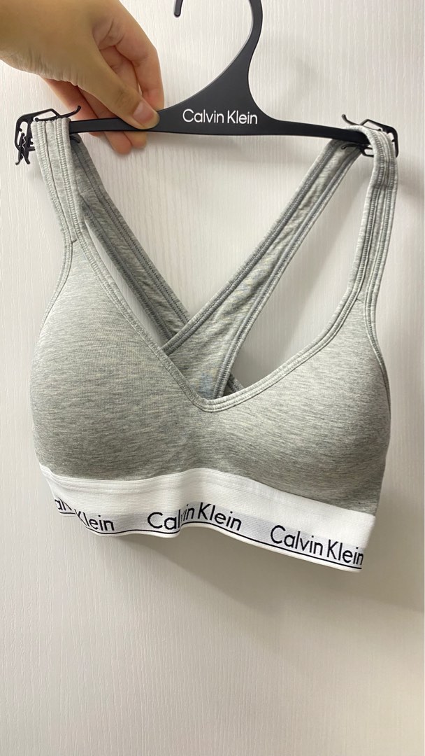 Calvin Klein Bra 正貨XS size 全新, 名牌, 服裝- Carousell