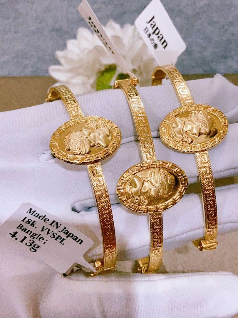 Cameo bangle bracelet outlet