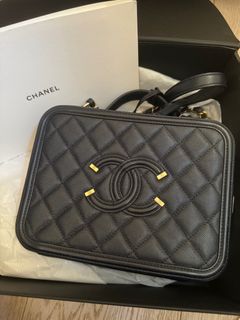 （分類：）位於 。 由 brand___lover 提交（商品編號 1261624241，圖片 1）。簡介： 。