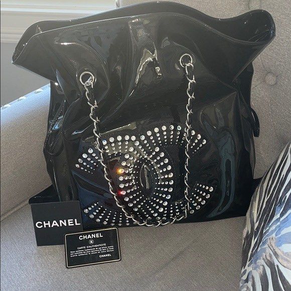 Chanel CC Bon Bon Logo Tote Black Patent Leather, Luxury, Bags & Wallets on  Carousell