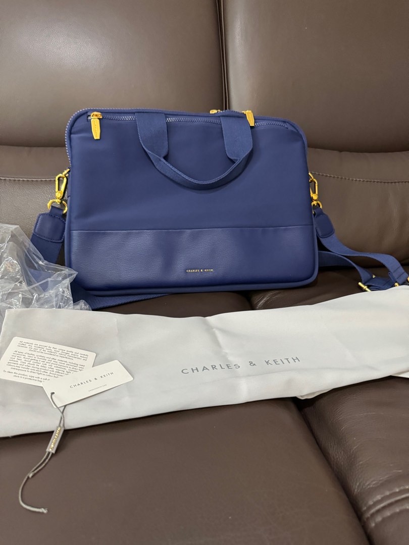 Charles & Keith Textured Laptop Bag, Women's Fashion, Bags & Wallets