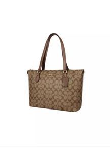 Original Coach Tote Bag monogram 5696, Women's Fashion, Bags & Wallets, Tote  Bags on Carousell