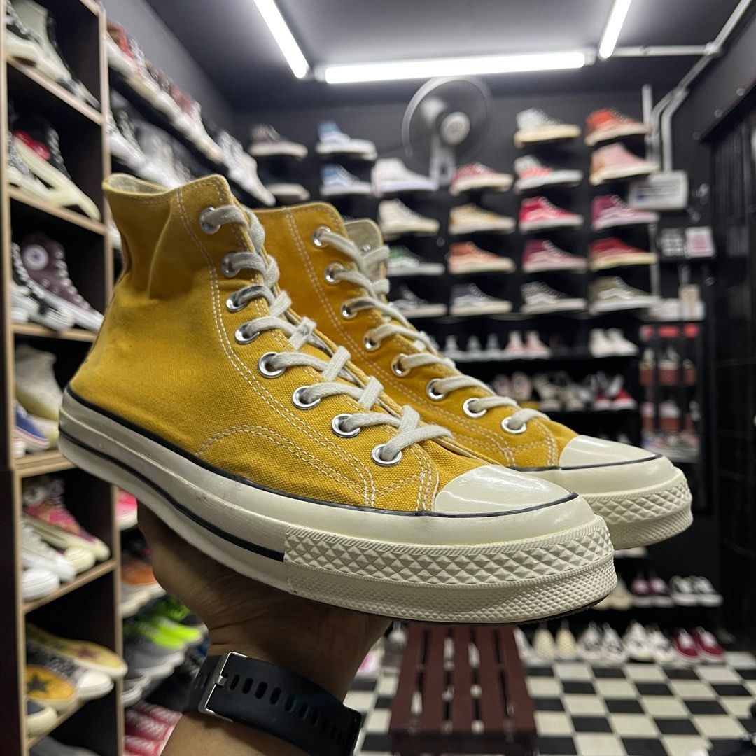 Converse chuck taylor kuning online