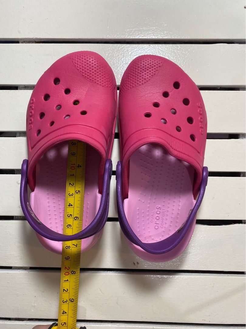 C12 crocs in cm hotsell