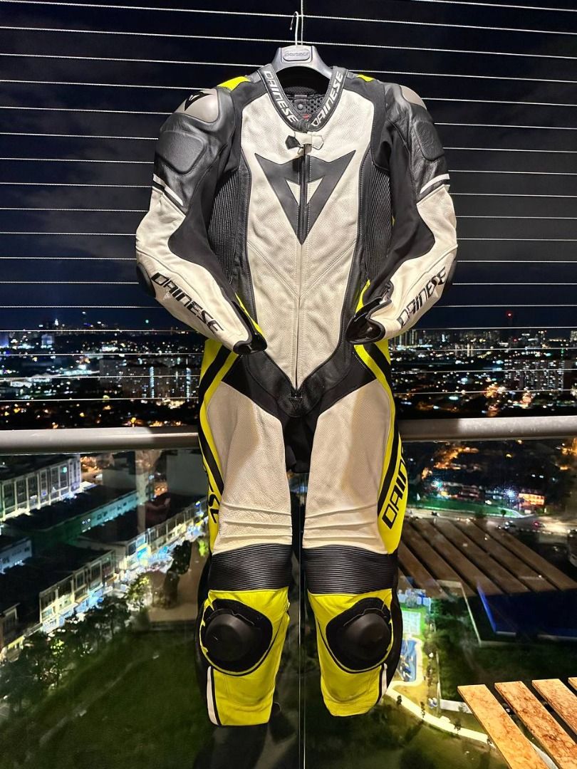 Laguna seca on sale 4 suit