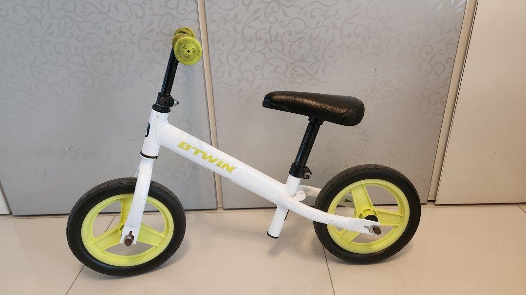 Decathlon Btwin Balance Bike, Sports Equipment, Bicycles & Parts