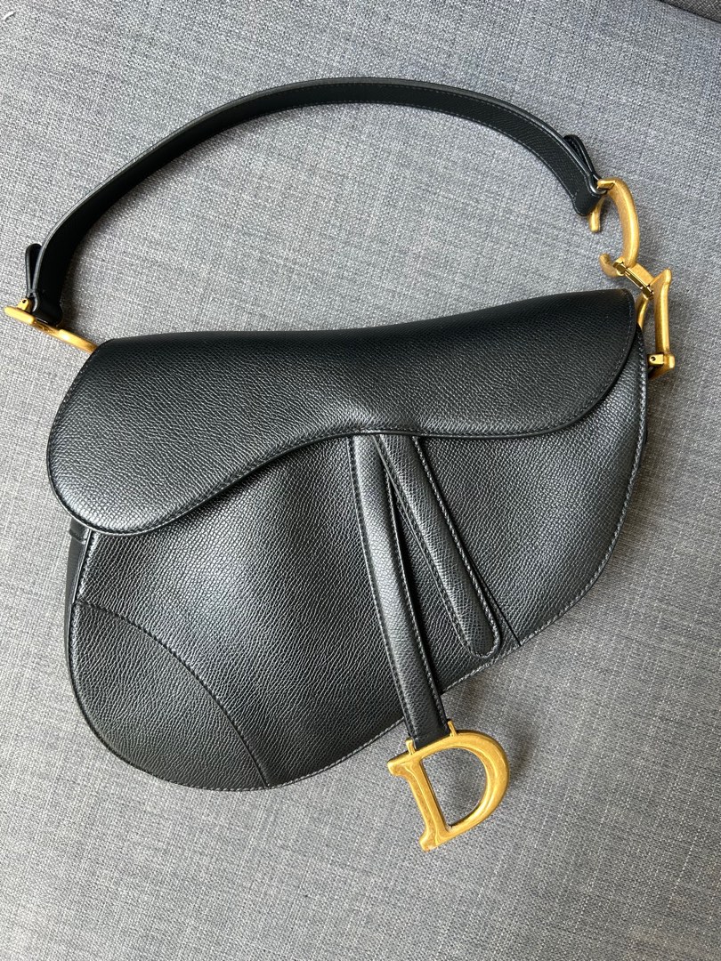 Black leather dior saddle bag online