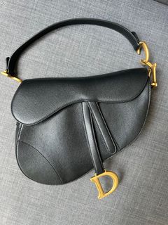 (Category: ) located in . Submitted by singapurabags (Listing ID 1261537316, Image 1). Description: .