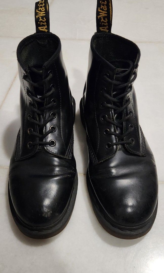 Doc martens top 6 eyelet