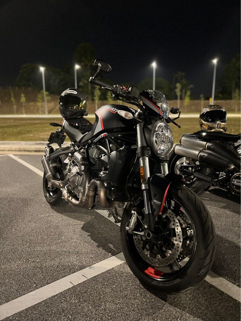 Monster 821 stealth 2025 2019