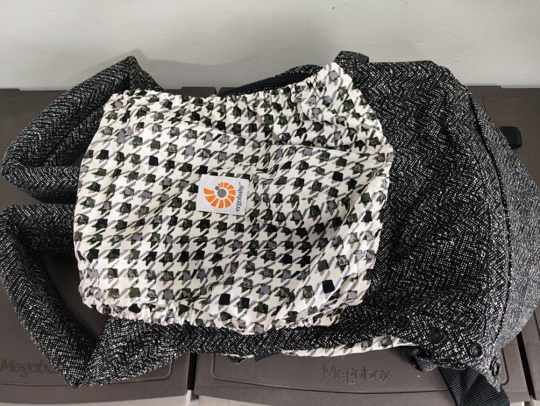 Ergobaby Baby Carrier Original Black Twill