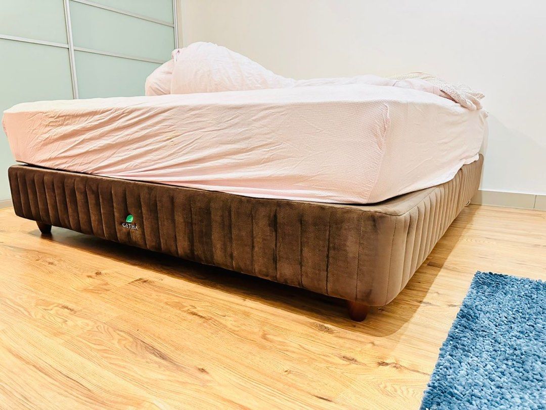 Getha Divan King Size Brown Color