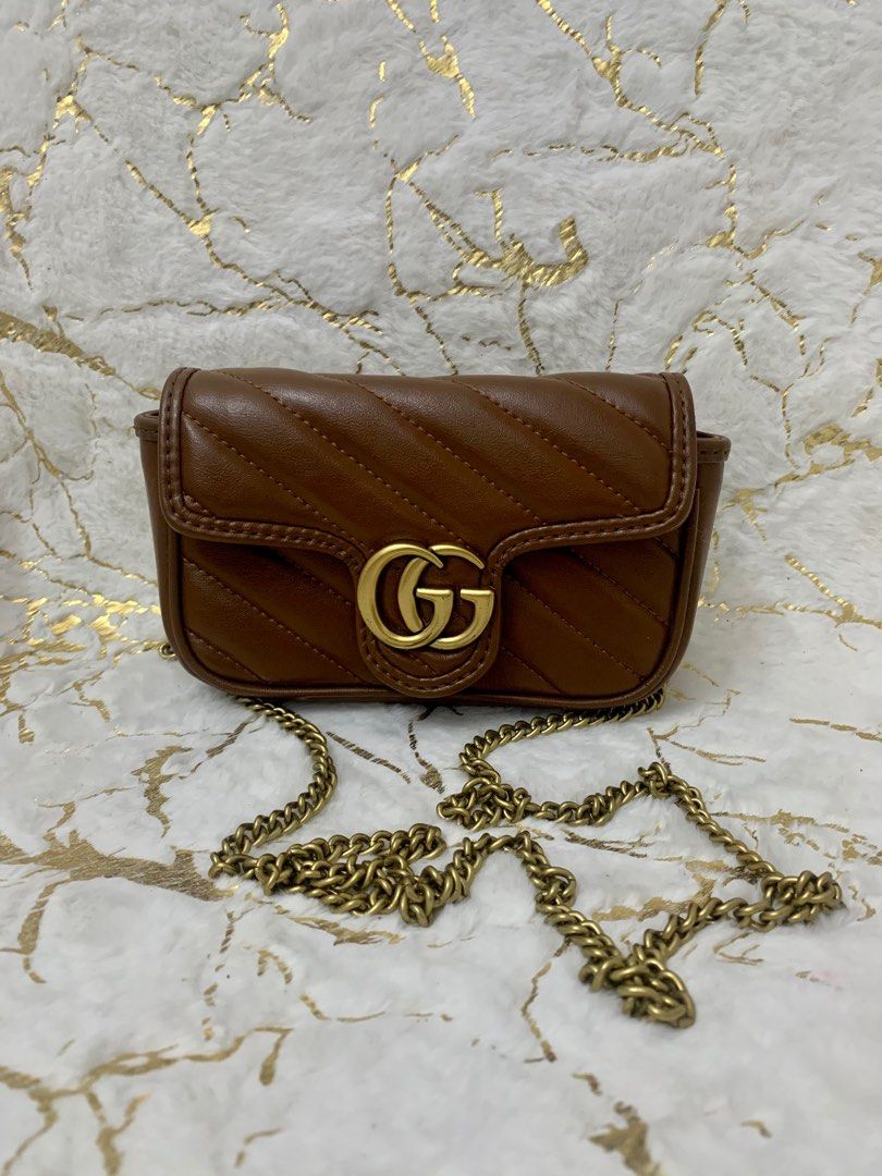 GUCCI GG Marmont Super Mini Matelasse Leather Shoulder Bag White 47643