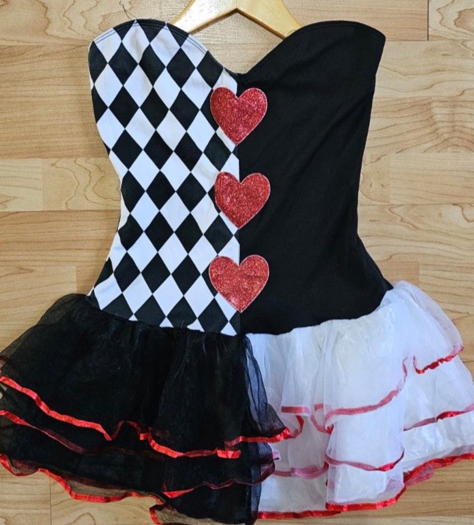 Queen Of Hearts Halloween Costume