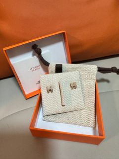 （分類：）位於 。 由 ohluxury 提交（商品編號 1261715134，圖片 1）。簡介： 。