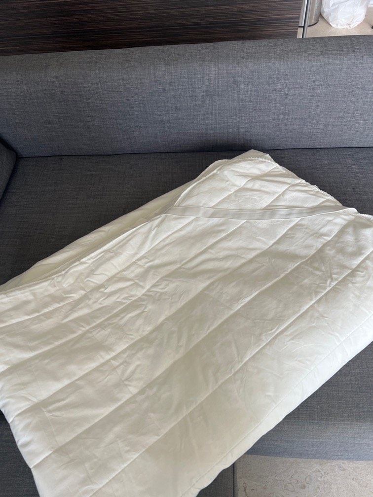 IKEA LUDDROS mattress protector - 150 x 200 cm, Furniture & Home Living ...