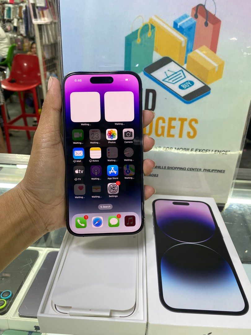Iphone 14 Pro 256 (Category: iPhone 14 Series) located in Pasig City. Submitted by melissaomb01623 (Listing ID 1261670398, Image 2). Description: Iphone 15 Pro 256gb 2ndhand Factory unlocked HK variant Complete package with orig charger and box 💯smooth no hidden issue no history of repair all goods condition 📌pick up store in greenhills shopping center 📌we do cod in metro manila and near provinces just add sf only 📌we ship nationwide via LBC 