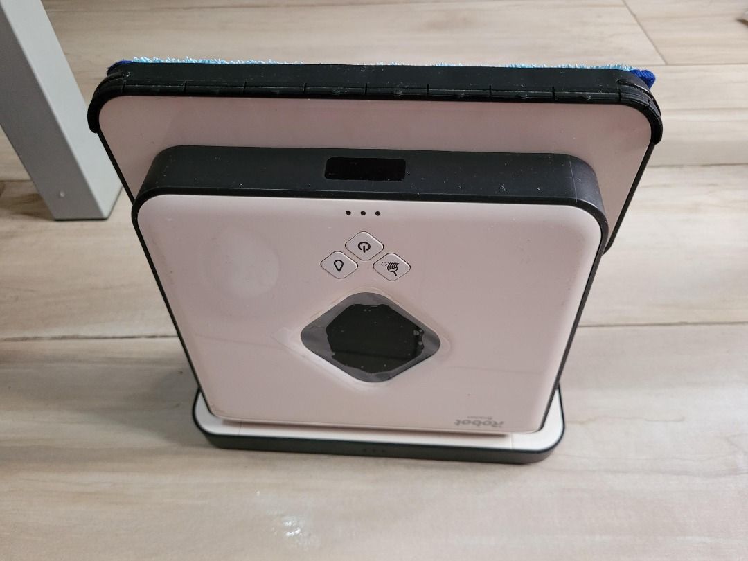 iRobot Braava 380j with spare mops, 家庭電器, 吸塵機＆ 家居清潔