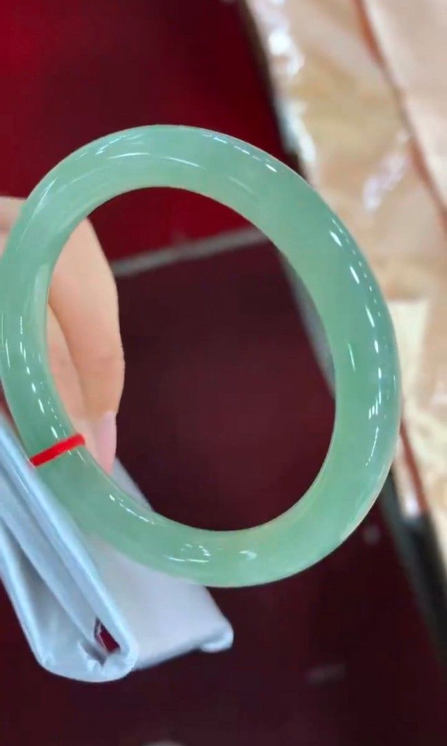 Jade top bangle 50mm