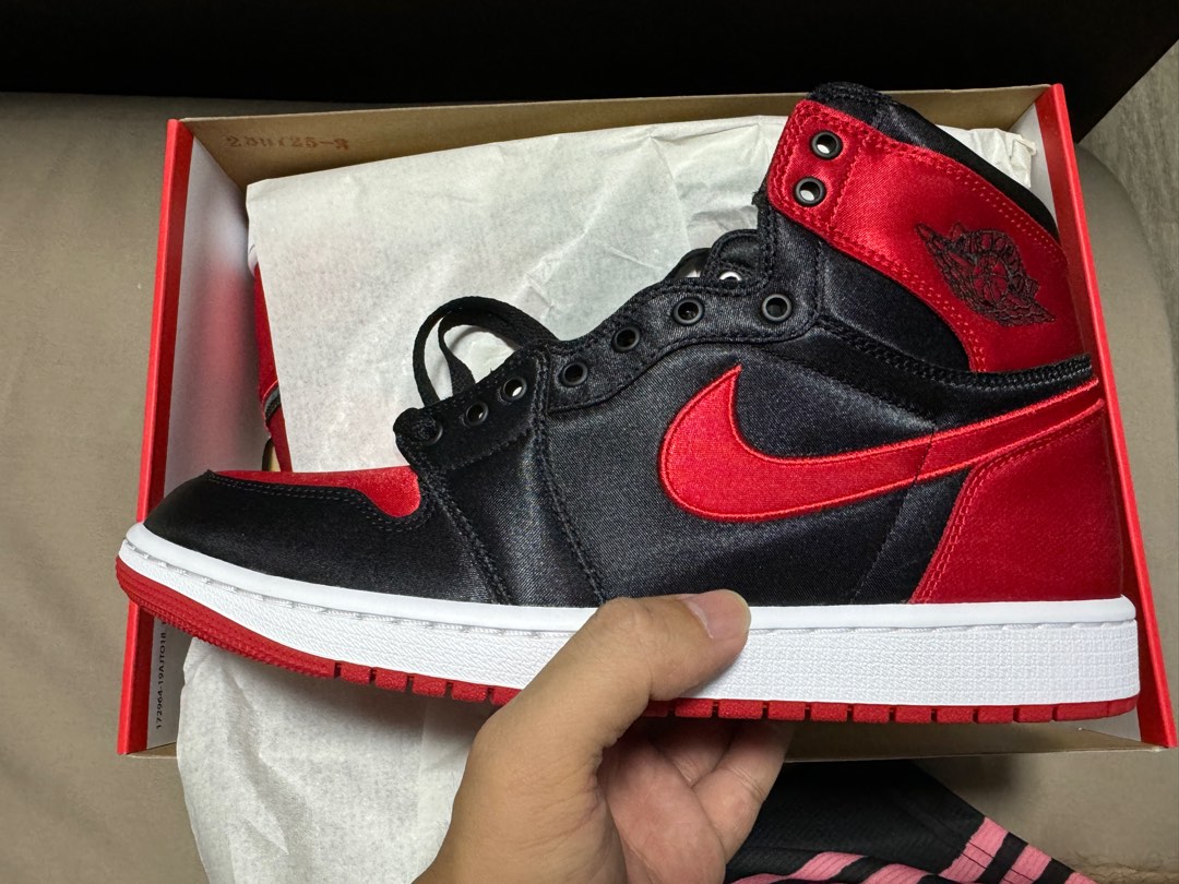 Jordan 1 top bred satin
