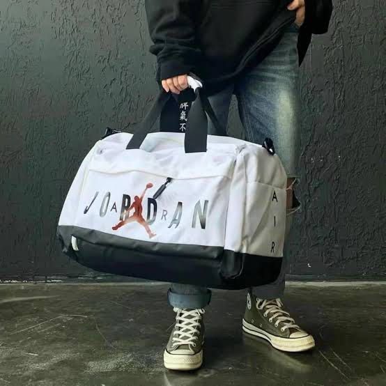Jordan velocity cheap duffle bag