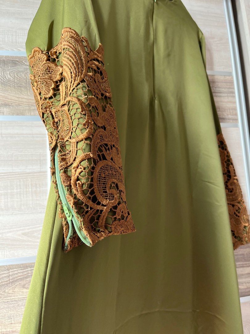 Jubah Olive green princess cut matte satin