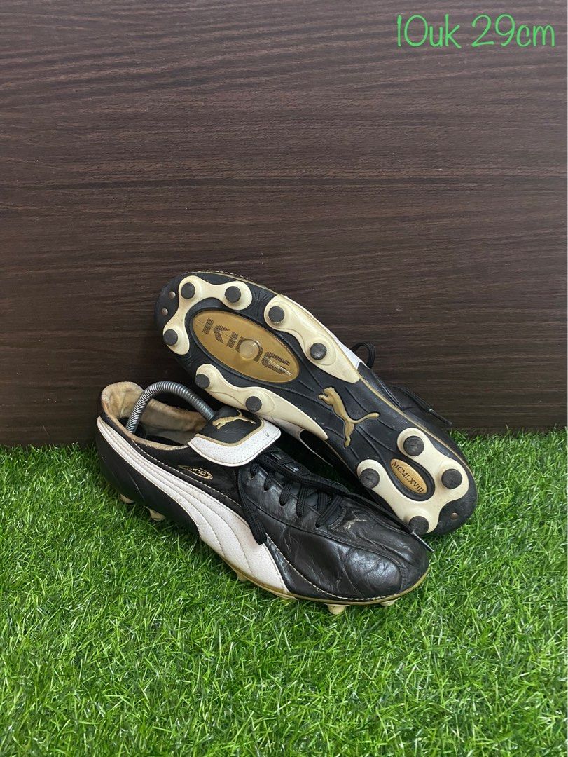 Kasut bola top puma king