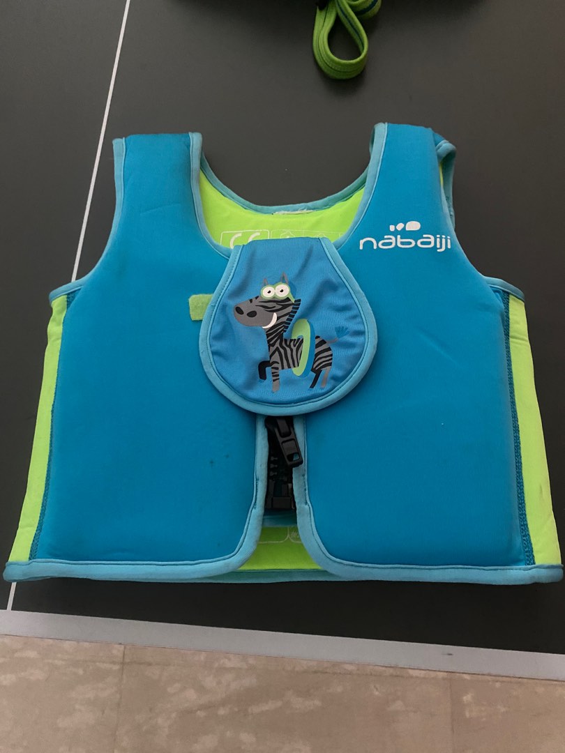 Kids life jacket, Babies & Kids, Babies & Kids Fashion on Carousell