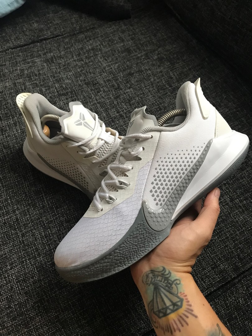 Kobe mamba focus white grey hot sale