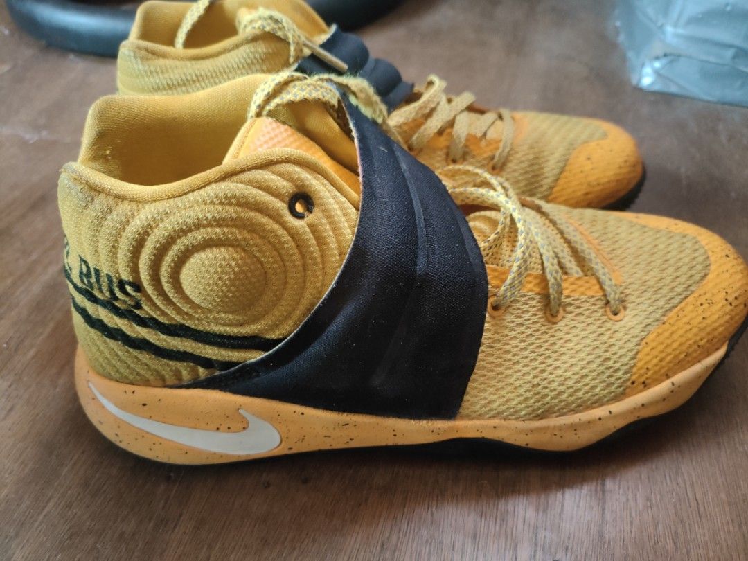 Kyrie online bus shoes