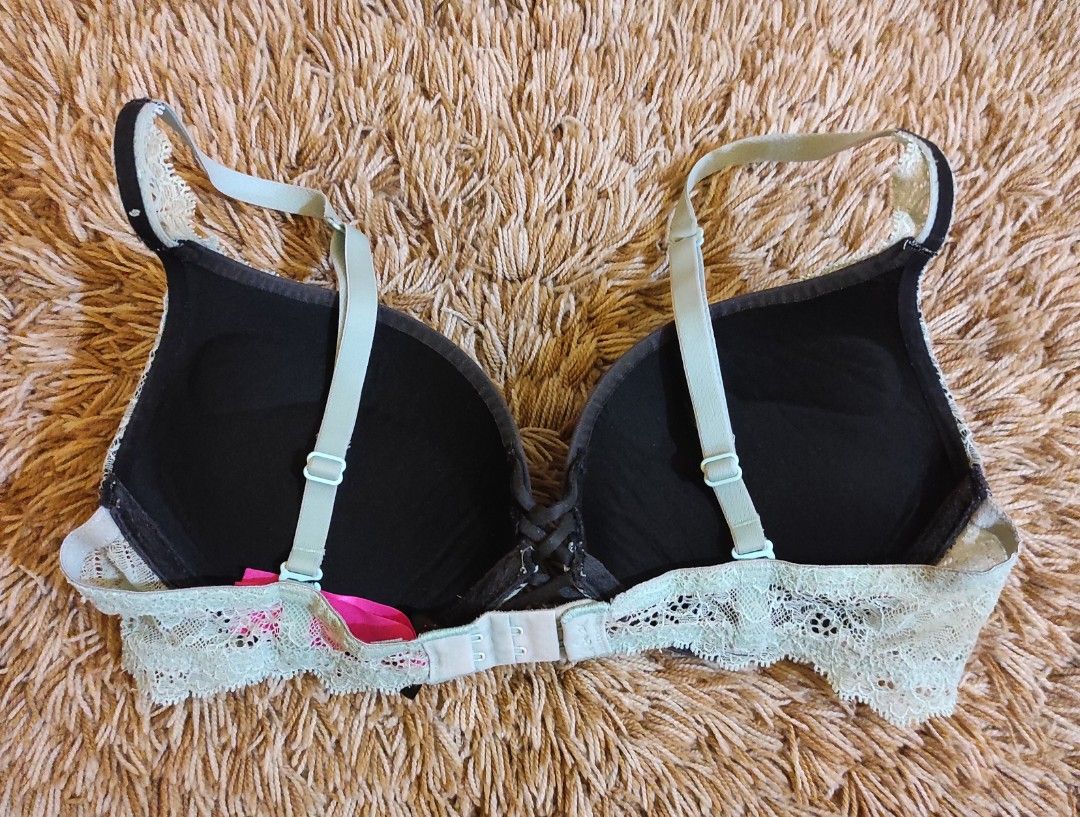 La Senza Push Up Bra 32B, Women's Fashion, Undergarments & Loungewear on  Carousell