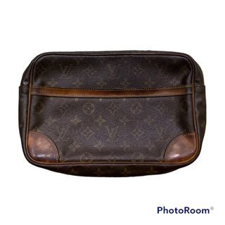 Louis Vuitton Large Dark Brown Utah Leather Sac Plat Messenger Bag 16l –  Bagriculture