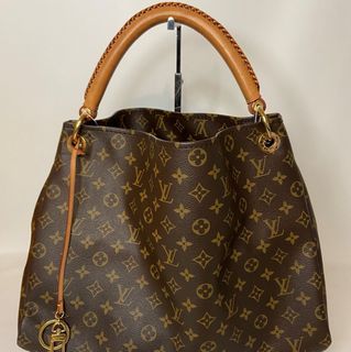 Louis Vuitton Monogram Victoire Chain Bag Brown Cloth ref.959560 - Joli  Closet