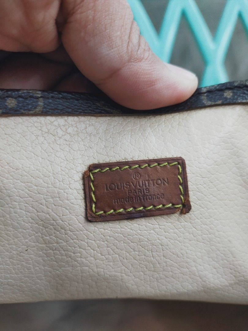 Louis Vuitton Sac Plat Handbag 364969
