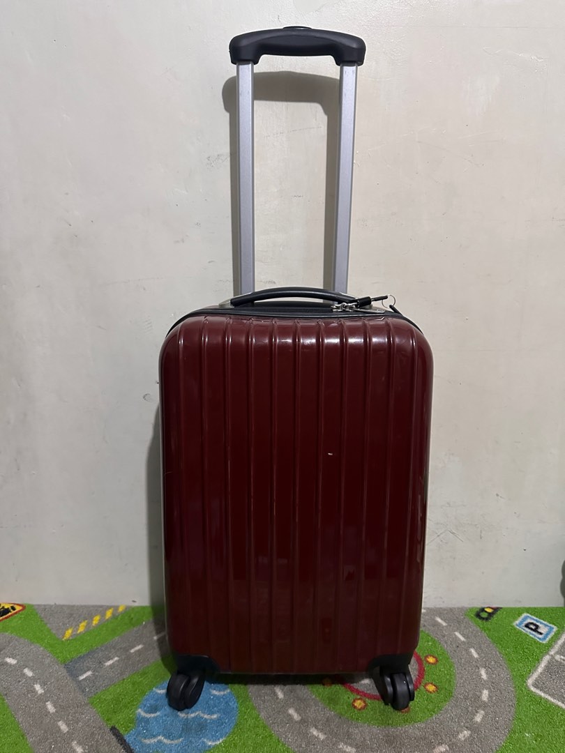 21x13x9 carry on luggage top