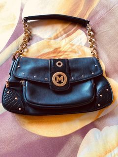 Authentic Metro City Sling Bag for only Php1,500😘😘