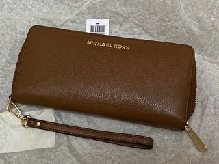 MK Michael Kors Jet Set Travel Clutch Wristlet Wallet (35T7GTVE7L)