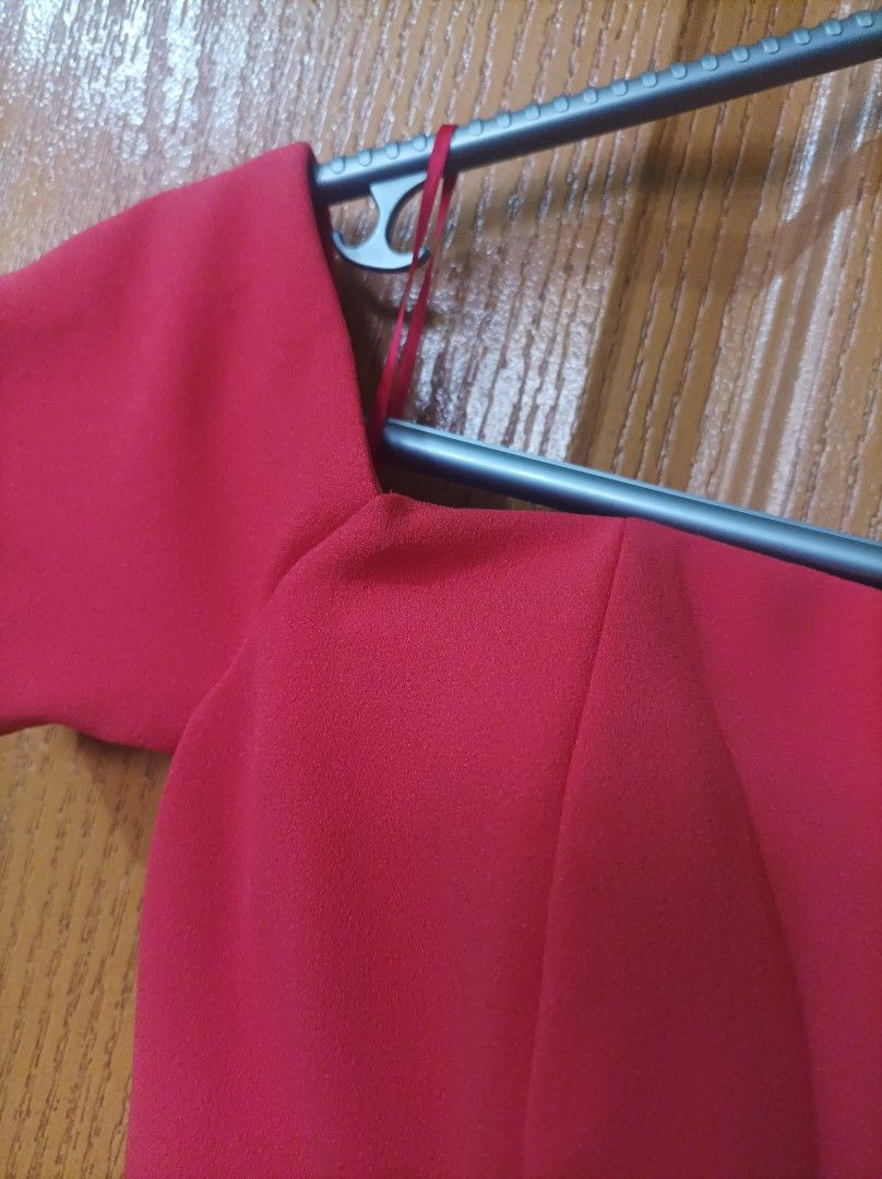 Miss Selfridge Off shoulder Dress in Raspberry (Category: Dresses) located in Cebu City. Submitted by declutter_cebu (Listing ID 1261710878, Image 3). Description: Size UK 4, EU 32, US 0 in Tag Brand new with tag Never worn Best fits XS built Good for cocktail parties Bust 14 inches Waist 11.5 inches ***Photos might be altered by lighting. RFS: won't fit me Refrain from haggling please!.