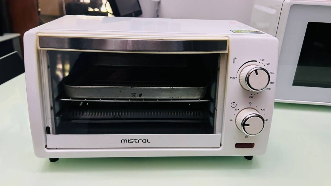 Mistral Electric Oven (MO90i), TV & Home Appliances, Kitchen Appliances
