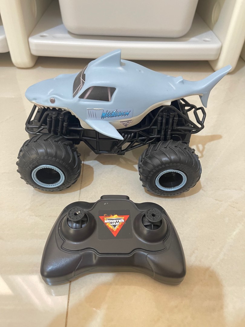 Monster jam megalodon remote control, Toys & Collectibles, Mainan di Carousell