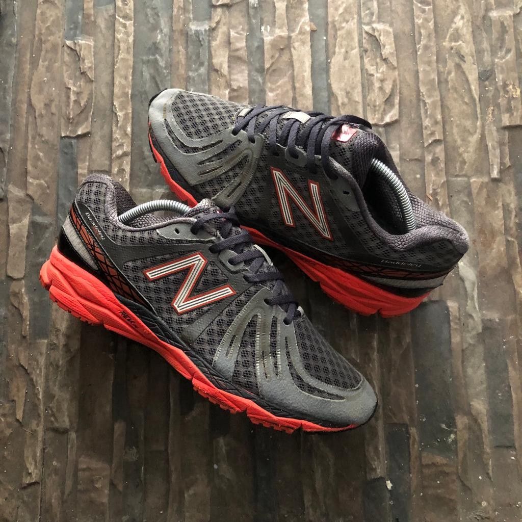 New Balance 890 size 42 5 27 cm