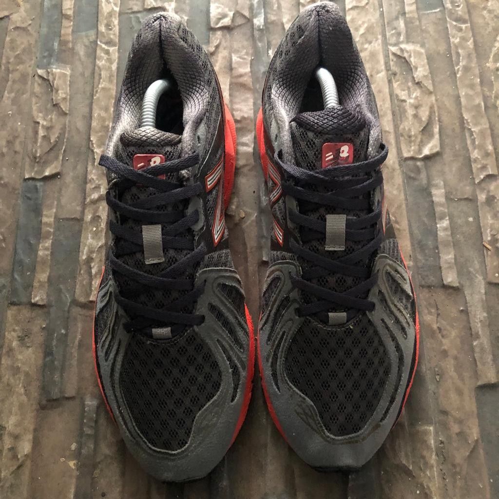 New Balance 890 size 42 5 27 cm