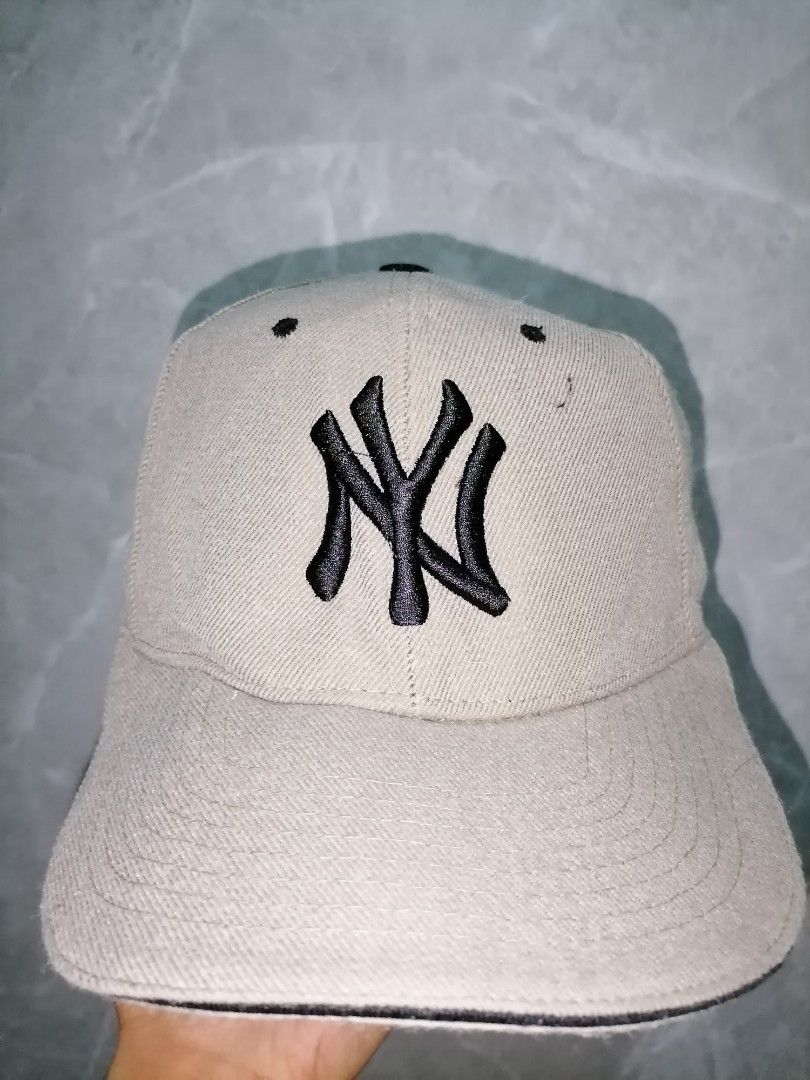 New Era 59Fifty Yankees 678, Men's Fashion, Watches & Accessories, Cap &  Hats on Carousell