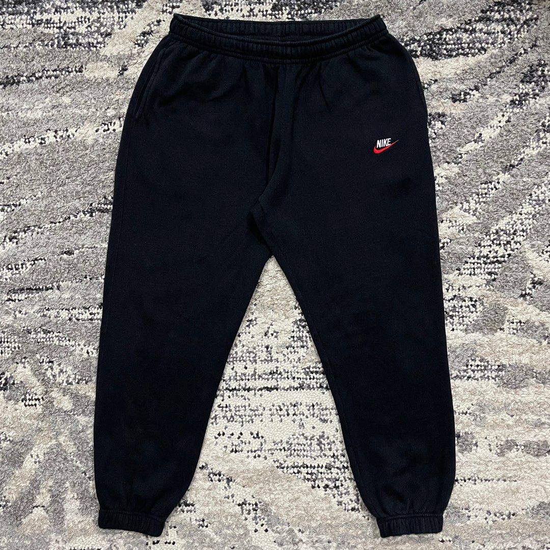 Nike club deals joggers red tick