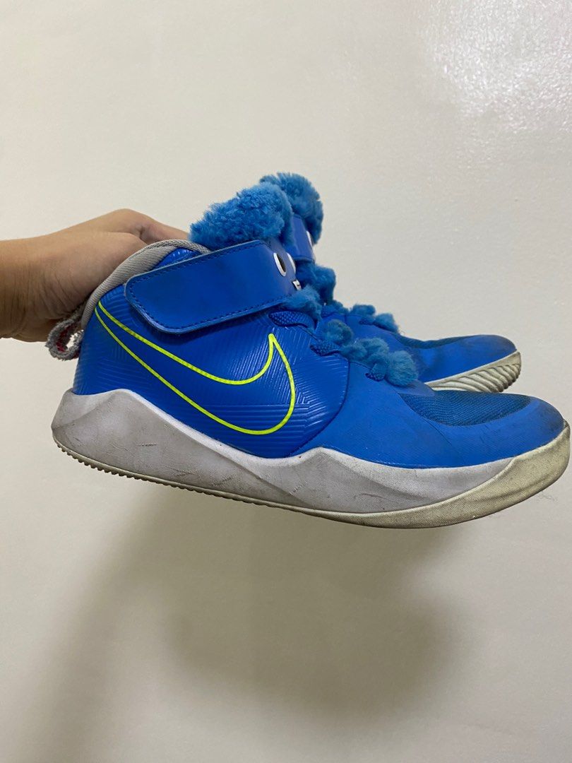 Nike monster shoes 2y original (Category: Babies & Kids Fashion) located in Calamba. Submitted by yourclosethaul (Listing ID 1261540606, Image 1). Description: .