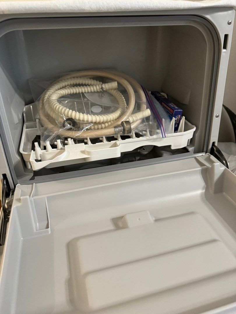 Panasonic tabletop dishwasher, TV & Home Appliances, Kitchen Appliances