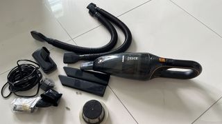 Handheld vacuum cleaner FC6048/02